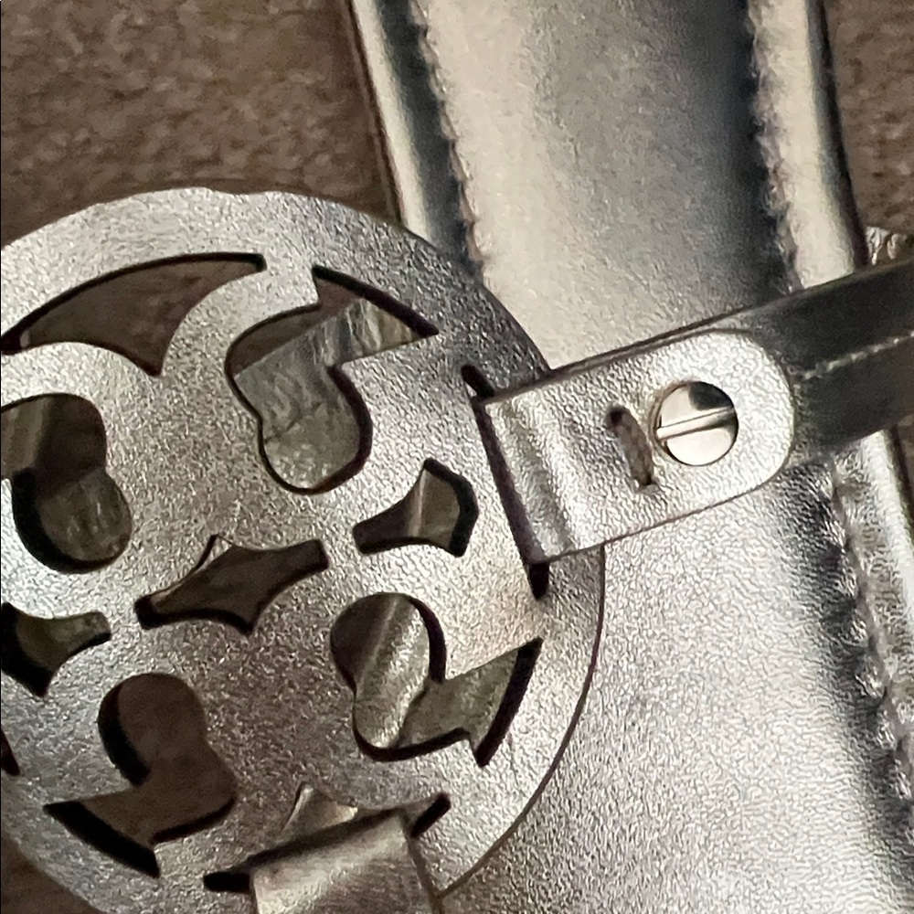 Tory Burch gold metallic Miller sandals 6 NWOT - Picture 7 of 7